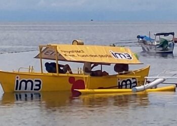 Indosat Beri Bantuan Paket Data Kepada Pengemudi Becak Dan Perahu Di Gorontalo