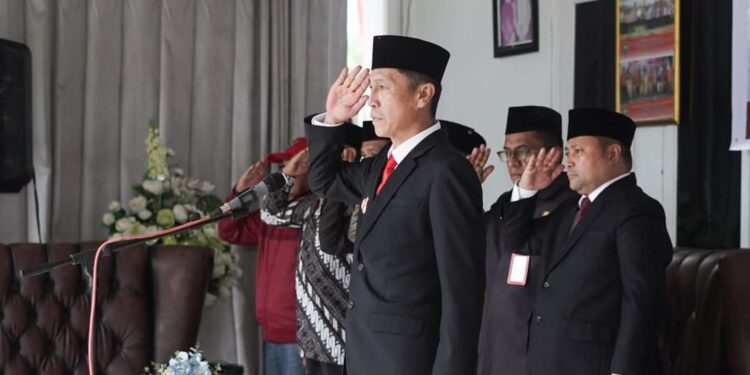 Jelang HUT RI Ke-80, Pemkab Bolsel Gelar Prosesi Pemindahan dan Persemayaman Bendera Merah Putih